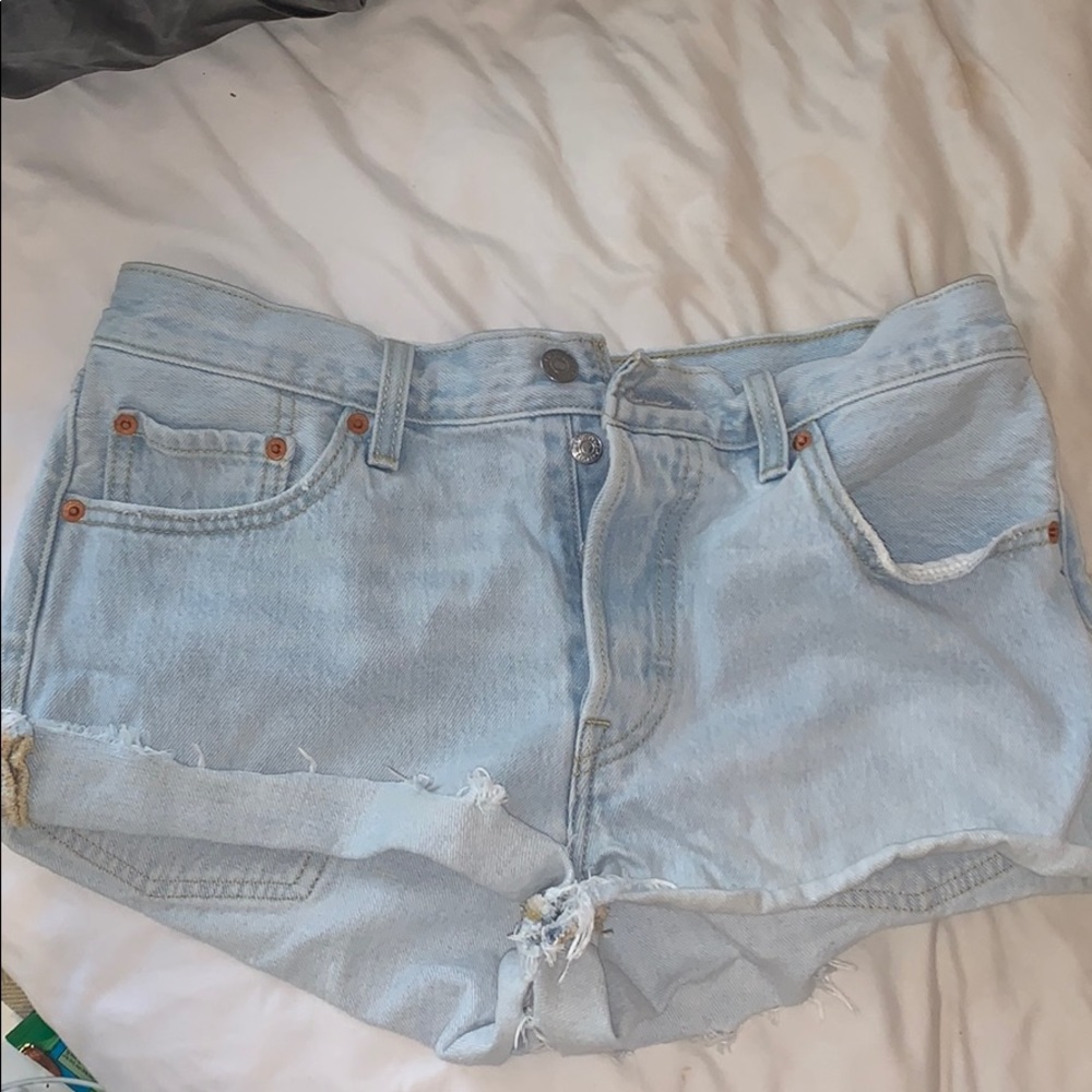 levi denim shorts